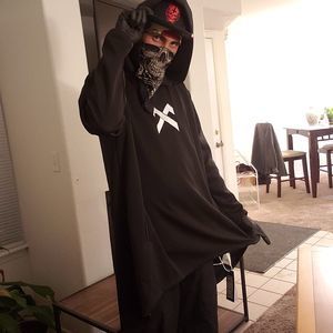 Meet your Posher, Brandon